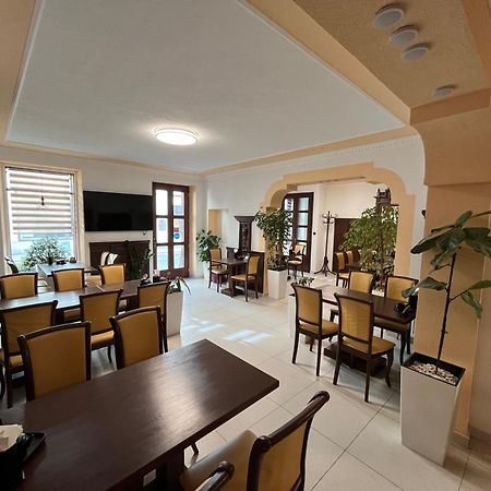 לינה וארוחת בוקר זנוימו Vt6 House & Restaurant מראה חיצוני תמונה