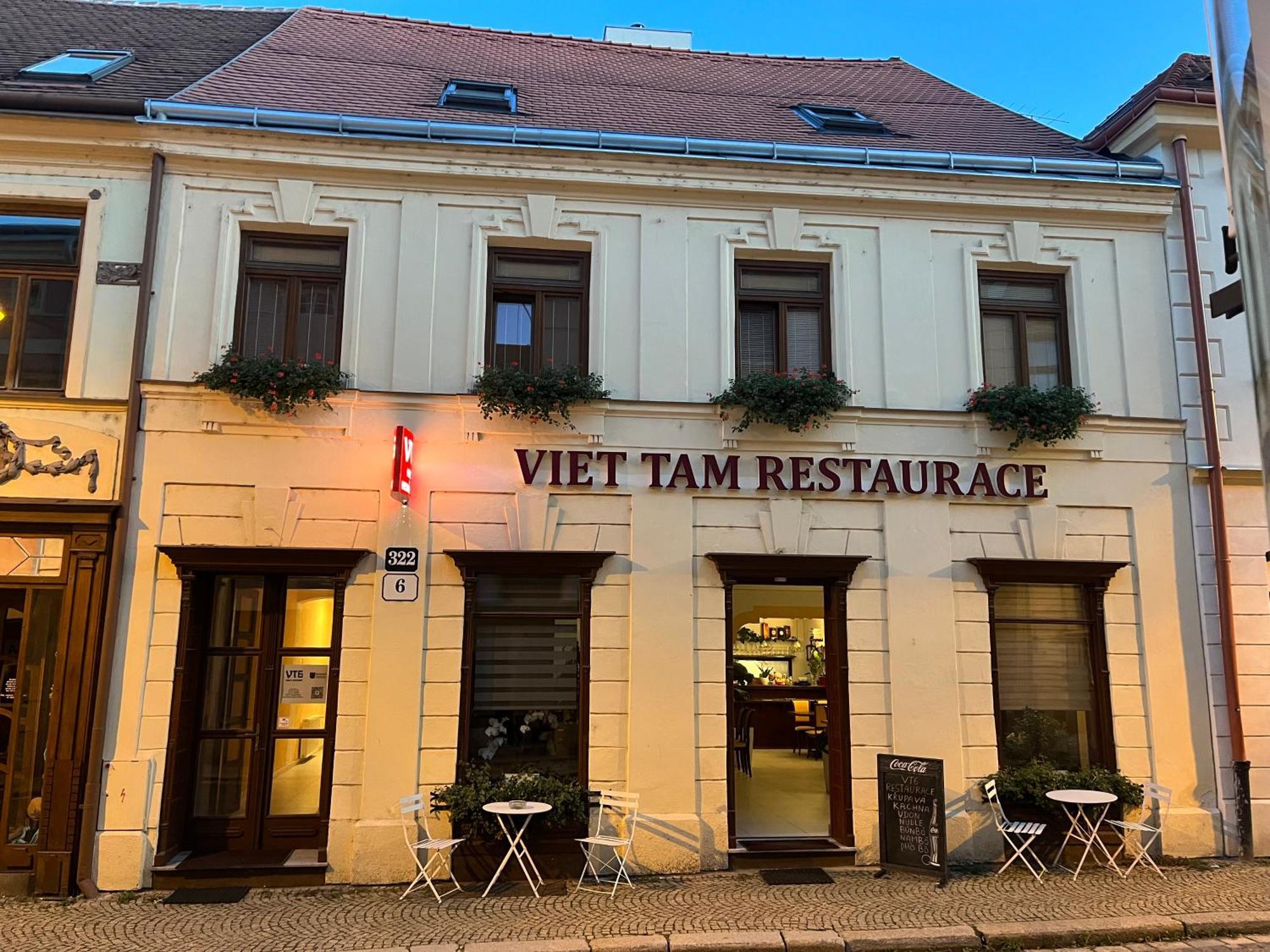 לינה וארוחת בוקר זנוימו Vt6 House & Restaurant מראה חיצוני תמונה